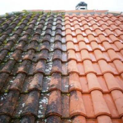 demoussage-toiture-1-
